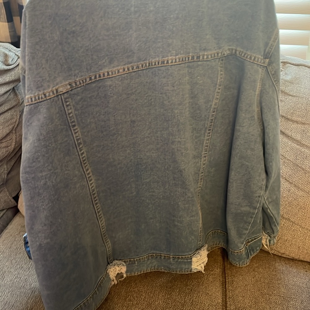 Jean jacket - Picture 4 of 4